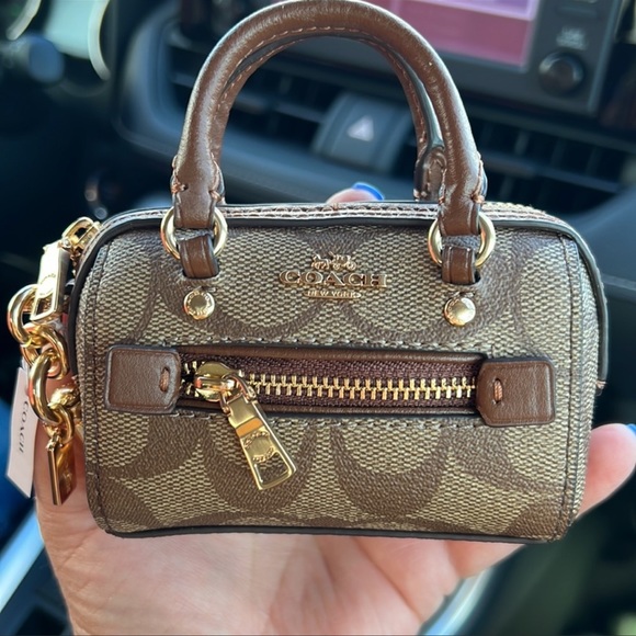 COACH MINI ROWAN CHARM - Picture 5 of 14